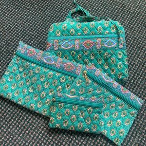 Americana by Sharif toiletry bags.